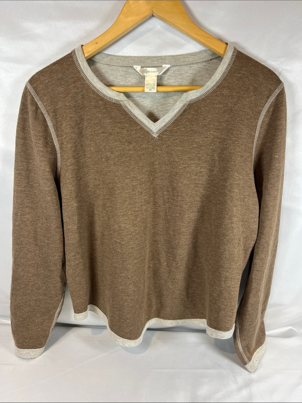 Dockers V-Neck Long Sleeve Knit Pullover Sweater Brown/Gray PL